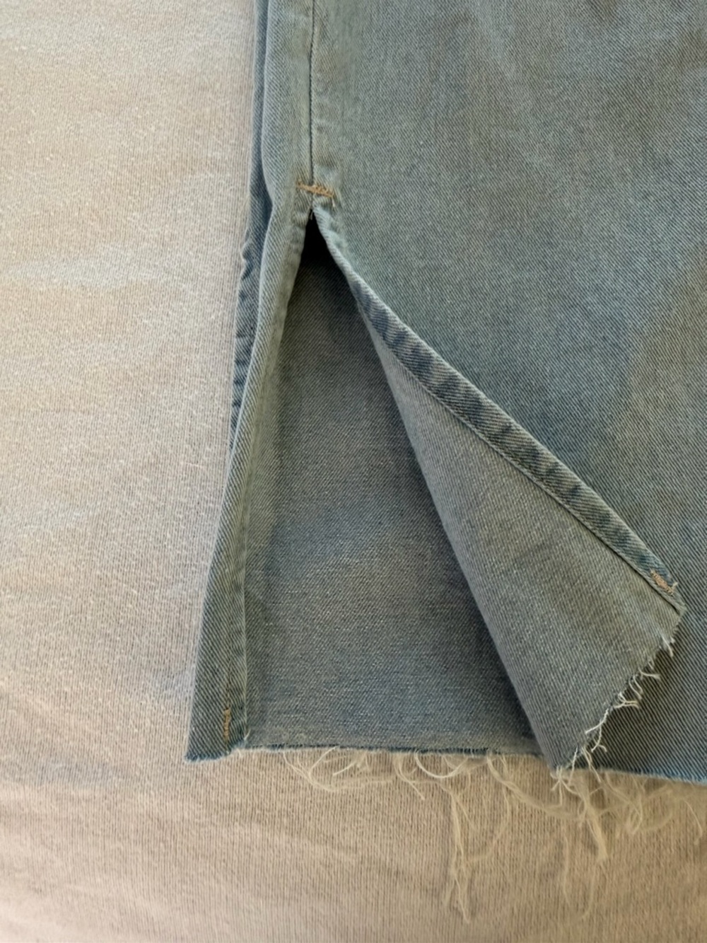 Kensie True Vintage Wide Leg Western Jeans NWT Size 4/27 Light Wash Distressed - Picture 9 of 12